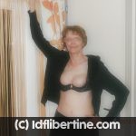 Libertine mature aimant les jeunes hommes